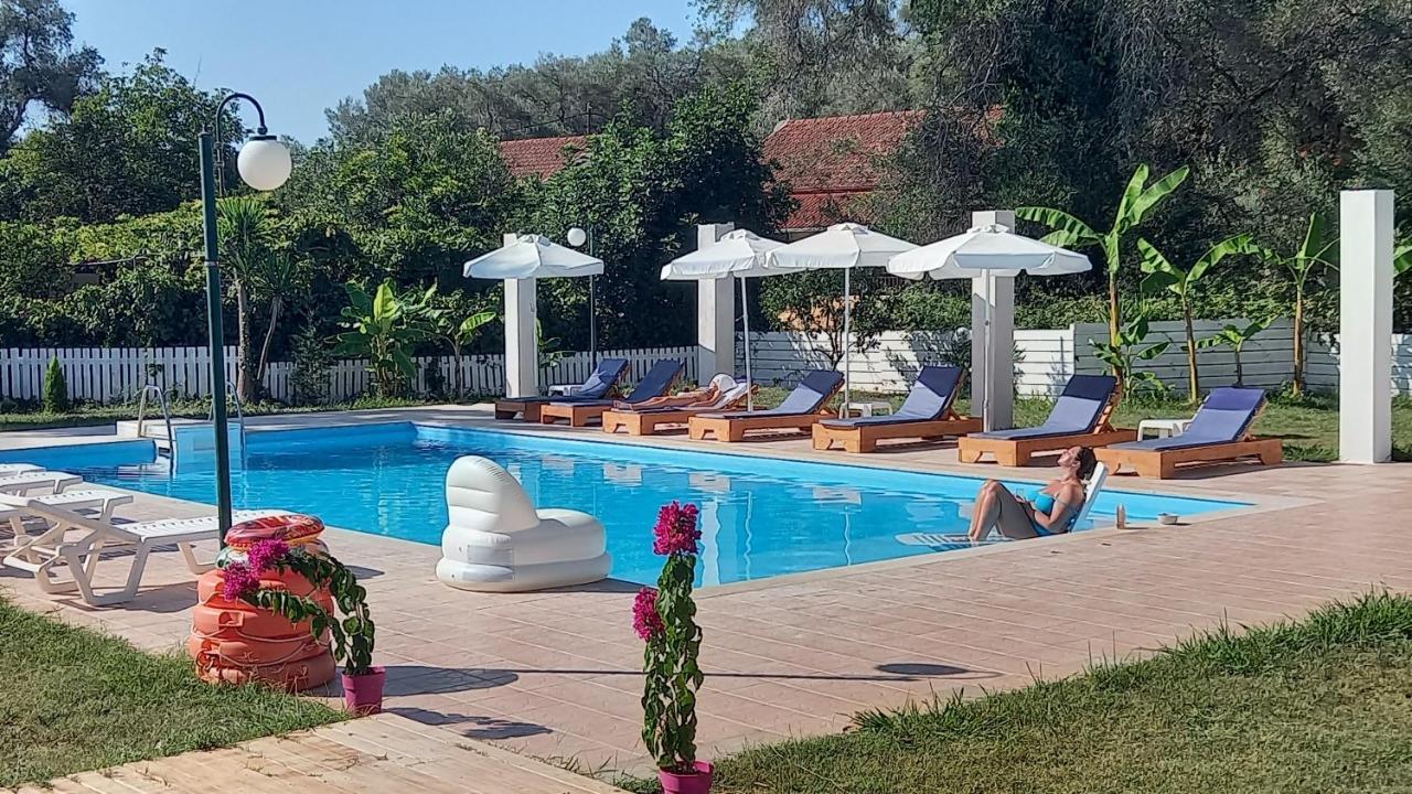 Aparthotel Amelia'S Garden à Kávos Extérieur photo